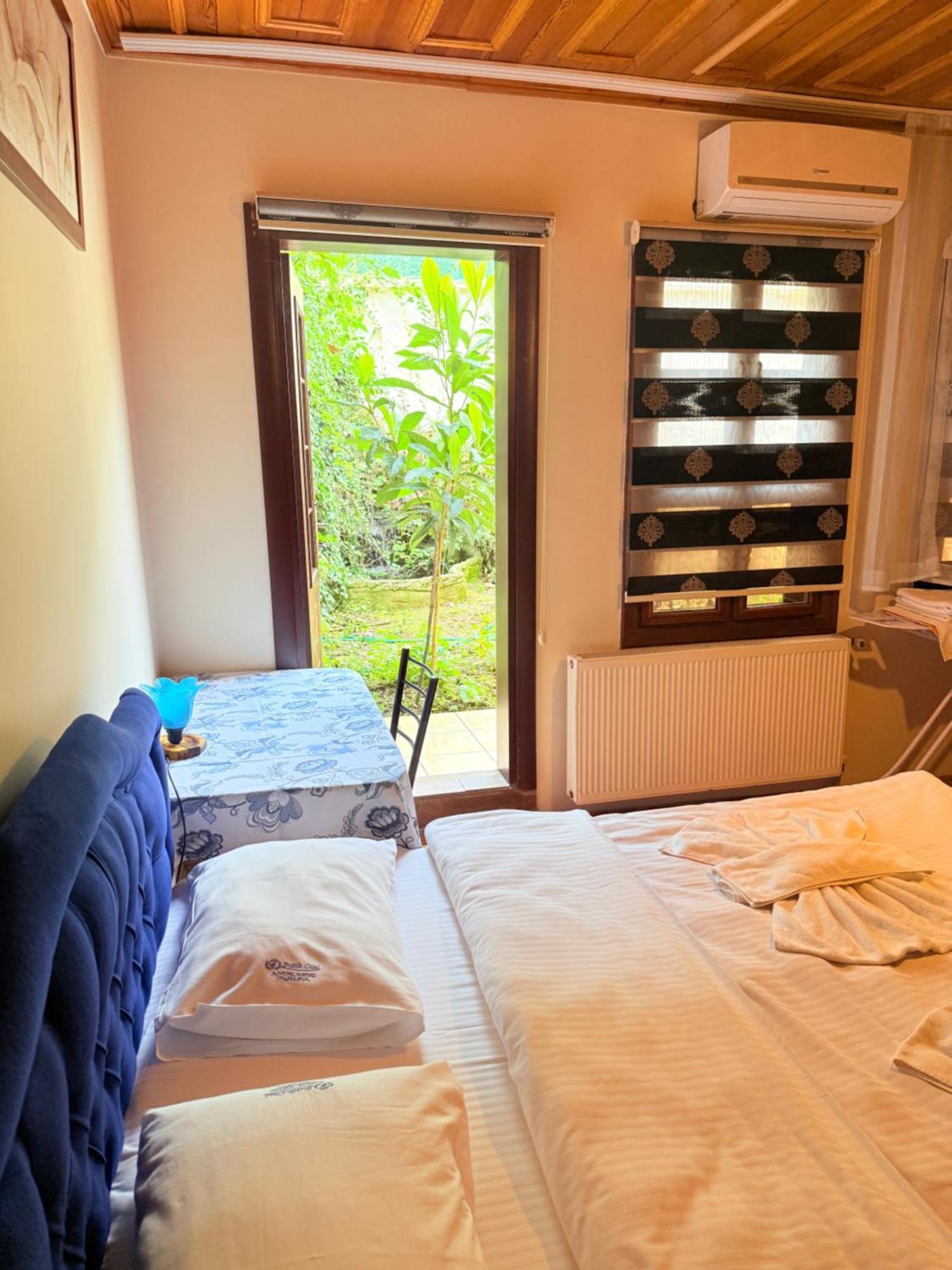 ÖZ Butik Otel Antik Kent Myrleia Mudanya Exterior foto