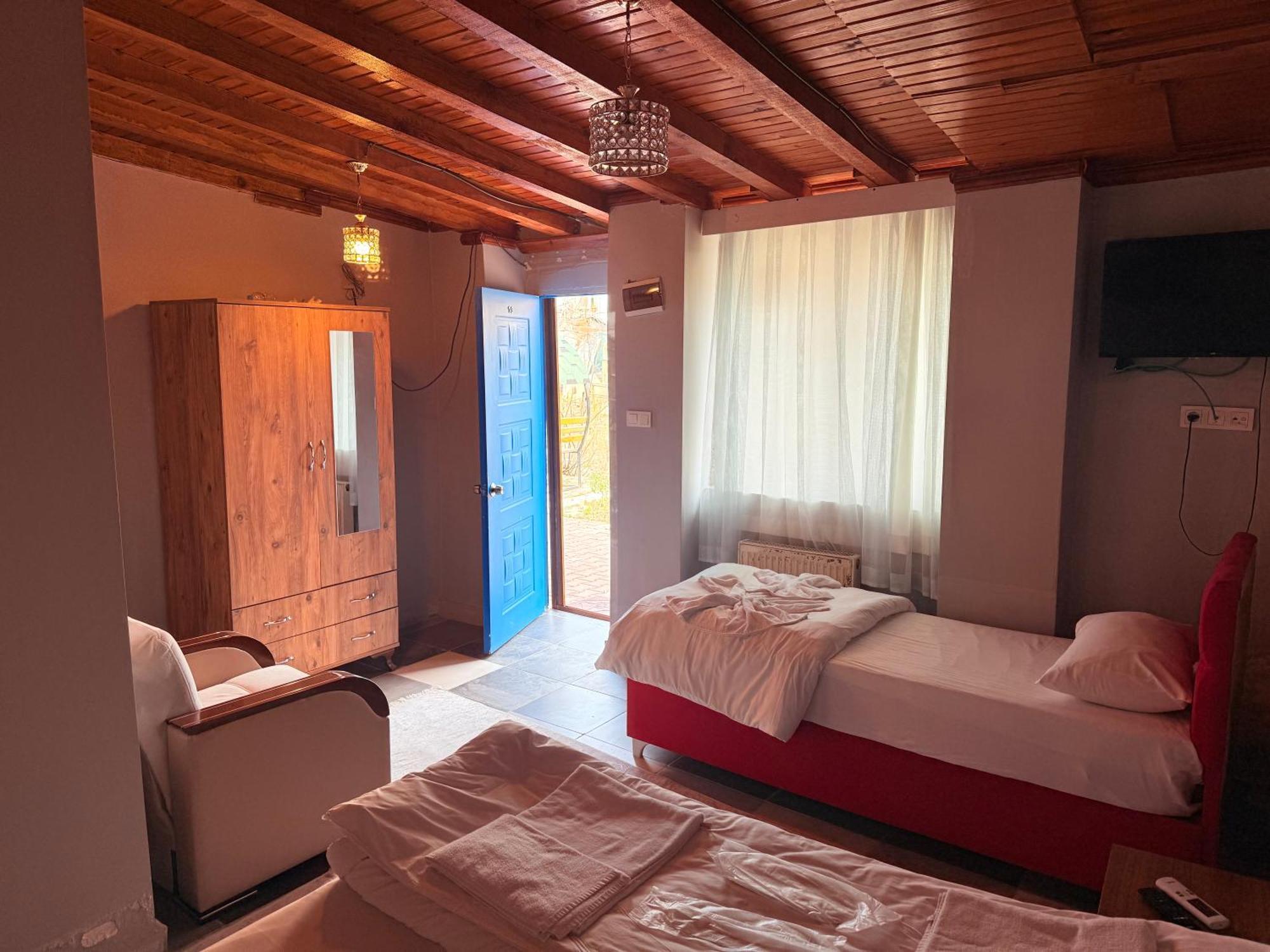 ÖZ Butik Otel Antik Kent Myrleia Mudanya Exterior foto