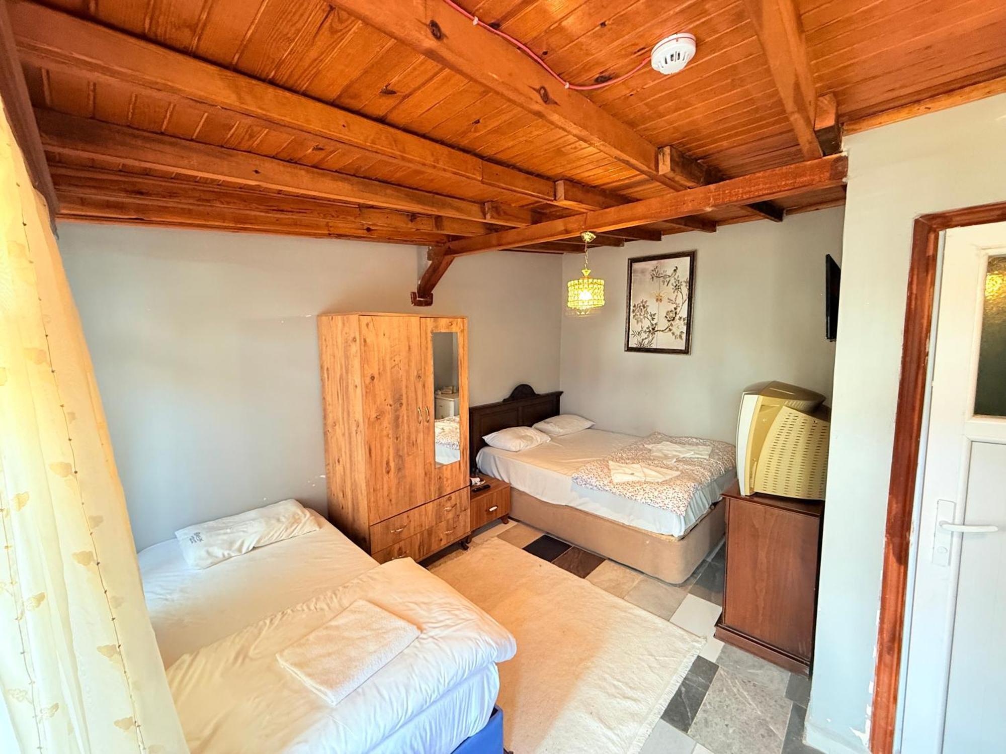 ÖZ Butik Otel Antik Kent Myrleia Mudanya Exterior foto